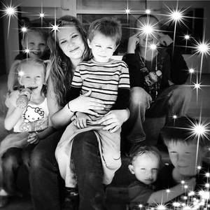 Meet your Posher, April